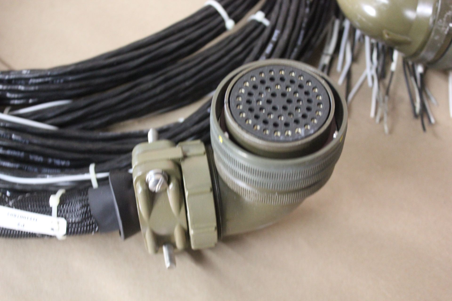 PAIR OF VEAM MIL SPEC CONNECTOR CABLE/WIRE ASSEMBLIES - Image 2 of 8