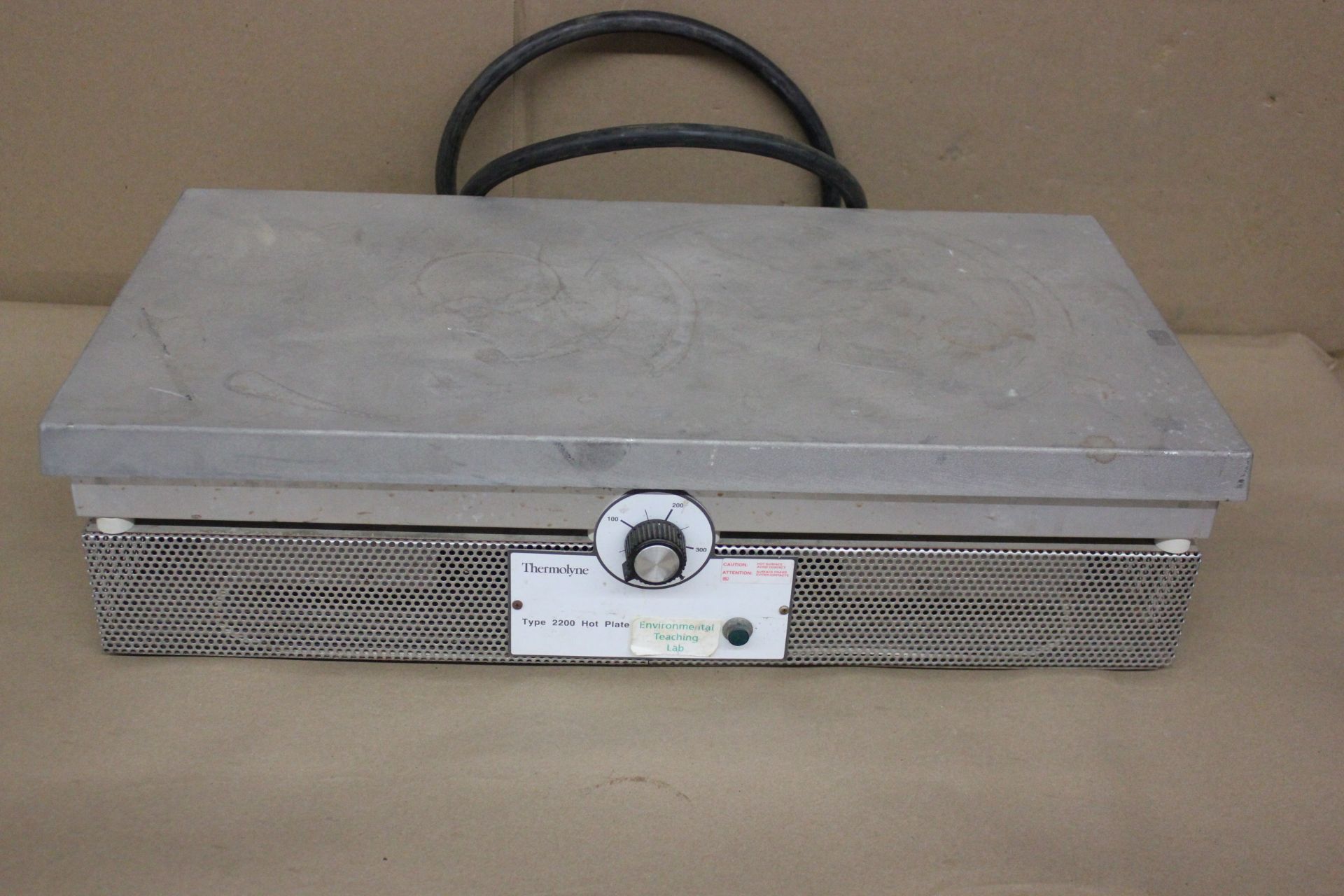 THERMOLYNETYPE 2200 HOT PLATE