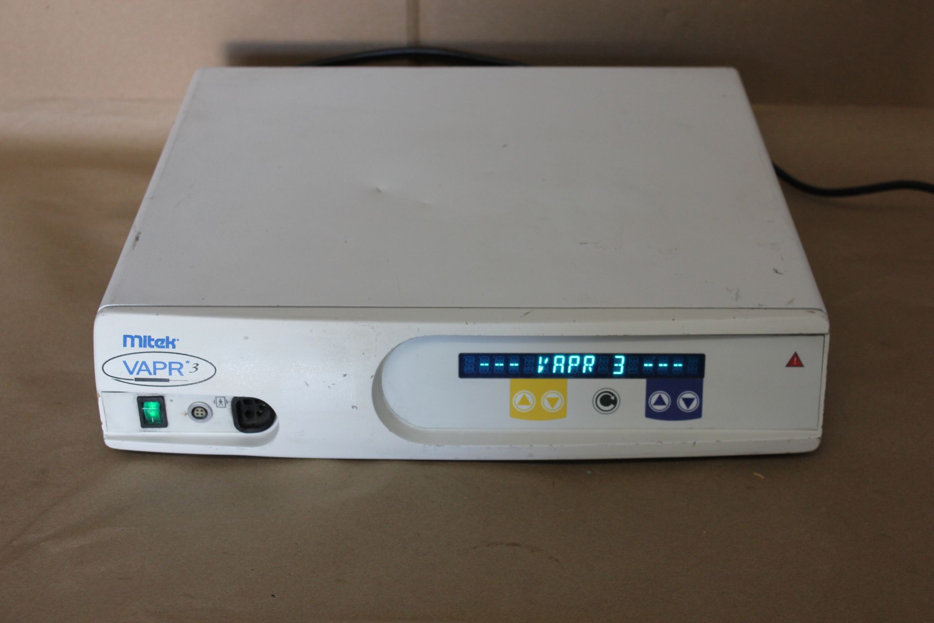 MITEK VAPR 3 ELECTROSURGICAL GENERATOR - Image 2 of 3