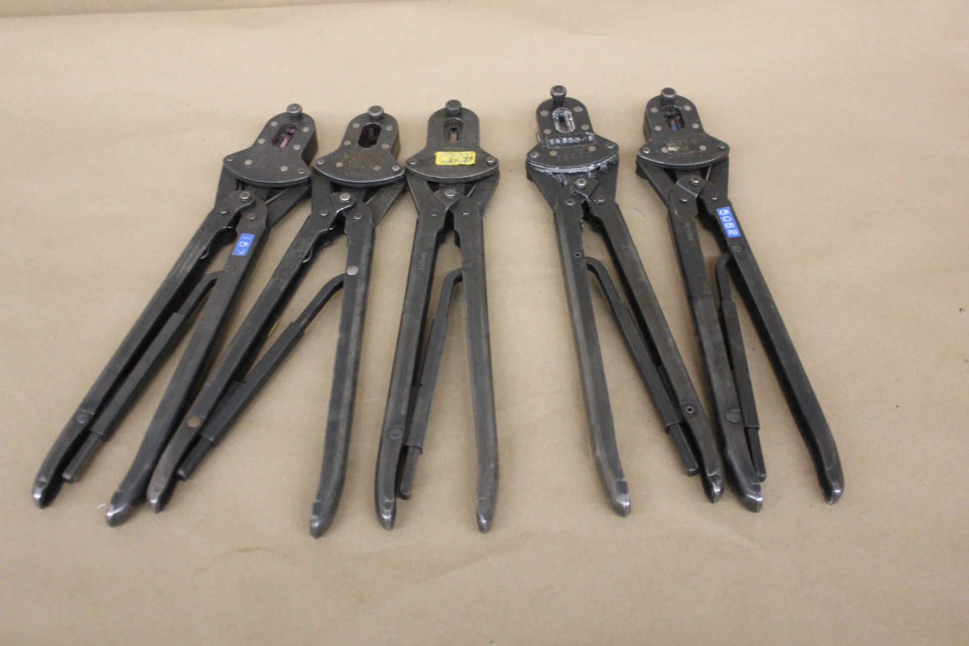 LOT OF AMP INDUSTRIAL CRIMPERS CRIMP TOOLS