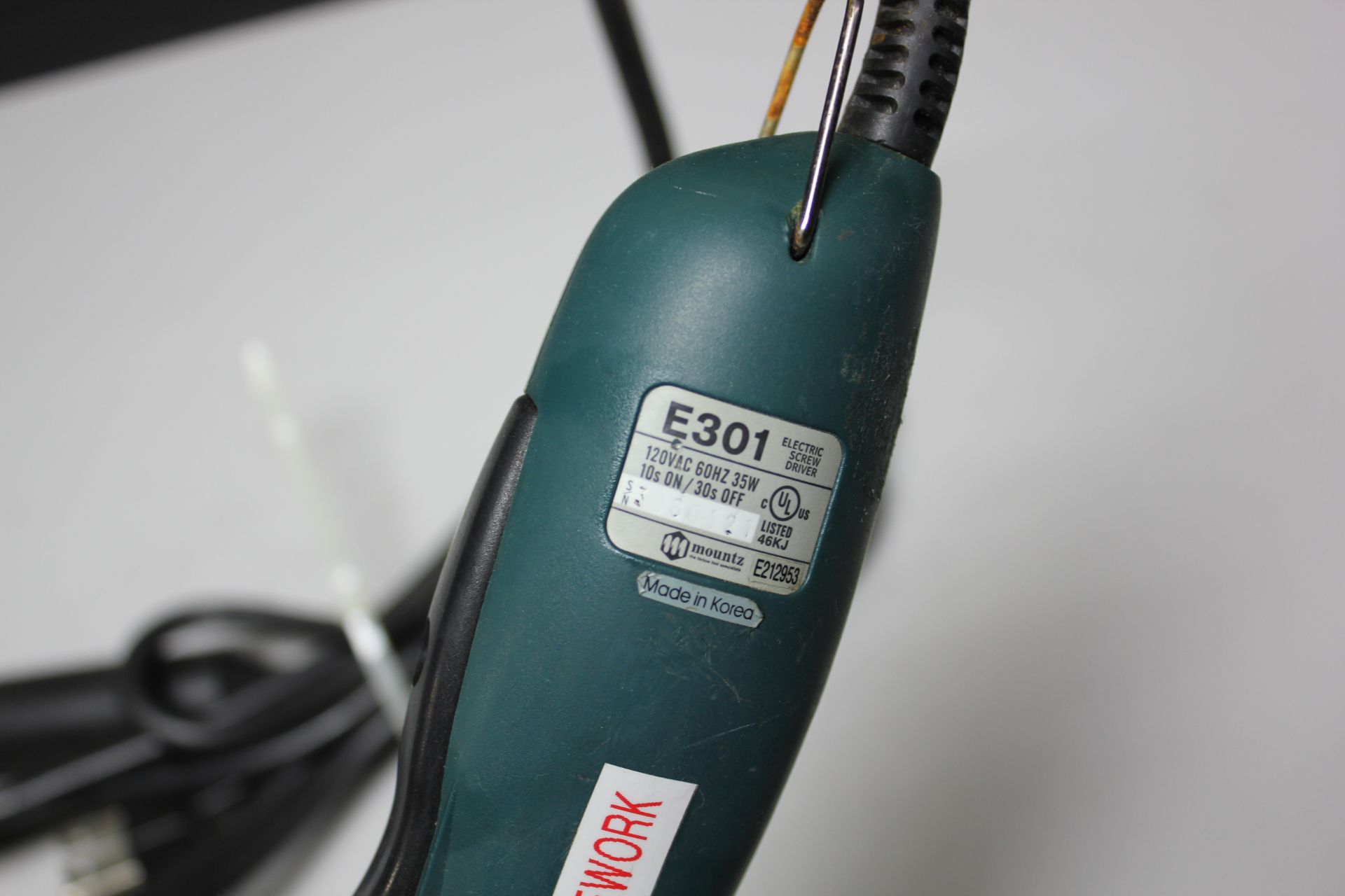 MOUNTZ ELECTRIC TORQURE SCREWDRIVER - Image 2 of 7