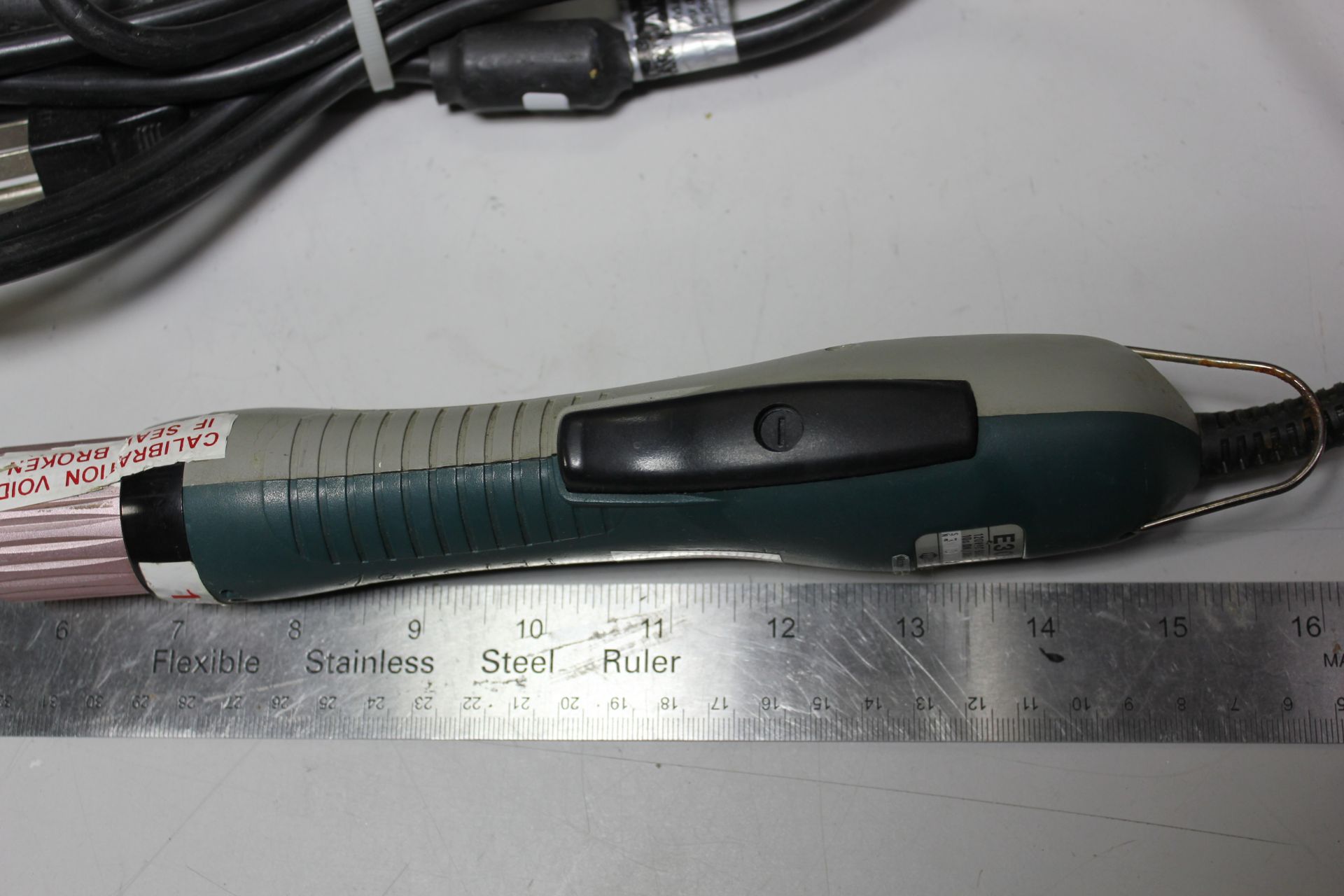 MOUNTZ ELECTRIC TORQURE SCREWDRIVER - Image 3 of 7