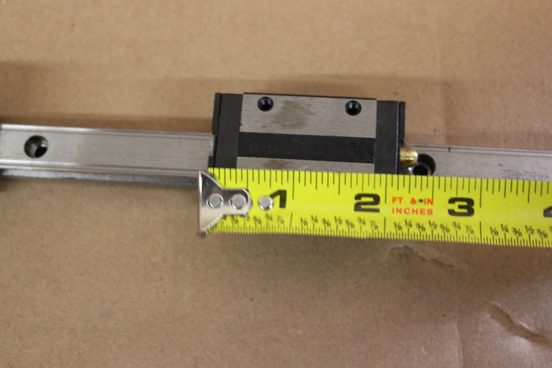16" LINEAR GUIDE RAIL WITH GUIDE BLOCKS - Image 5 of 5
