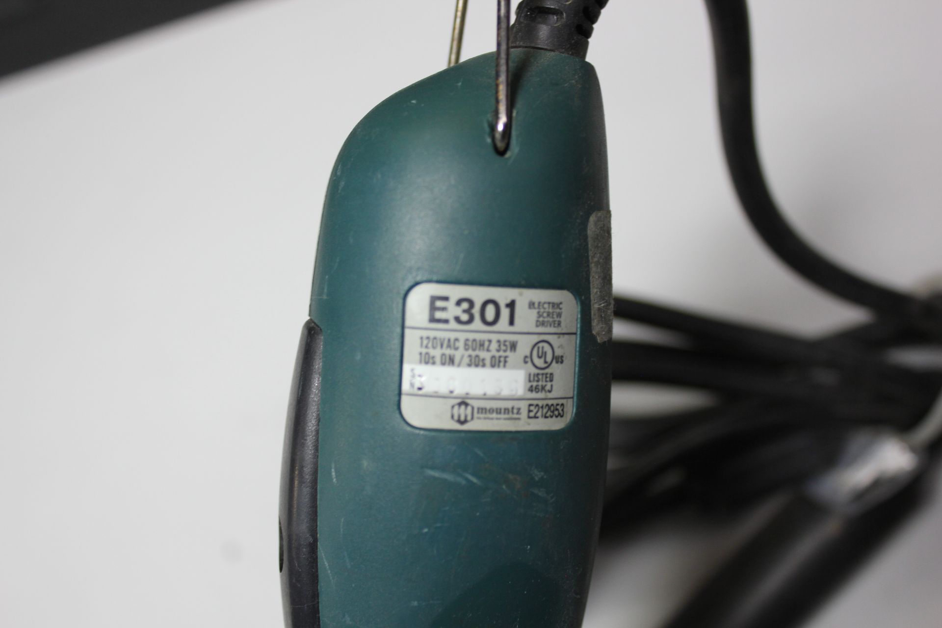 MOUNTZ ELECTRIC TORQURE SCREWDRIVER - Image 2 of 6