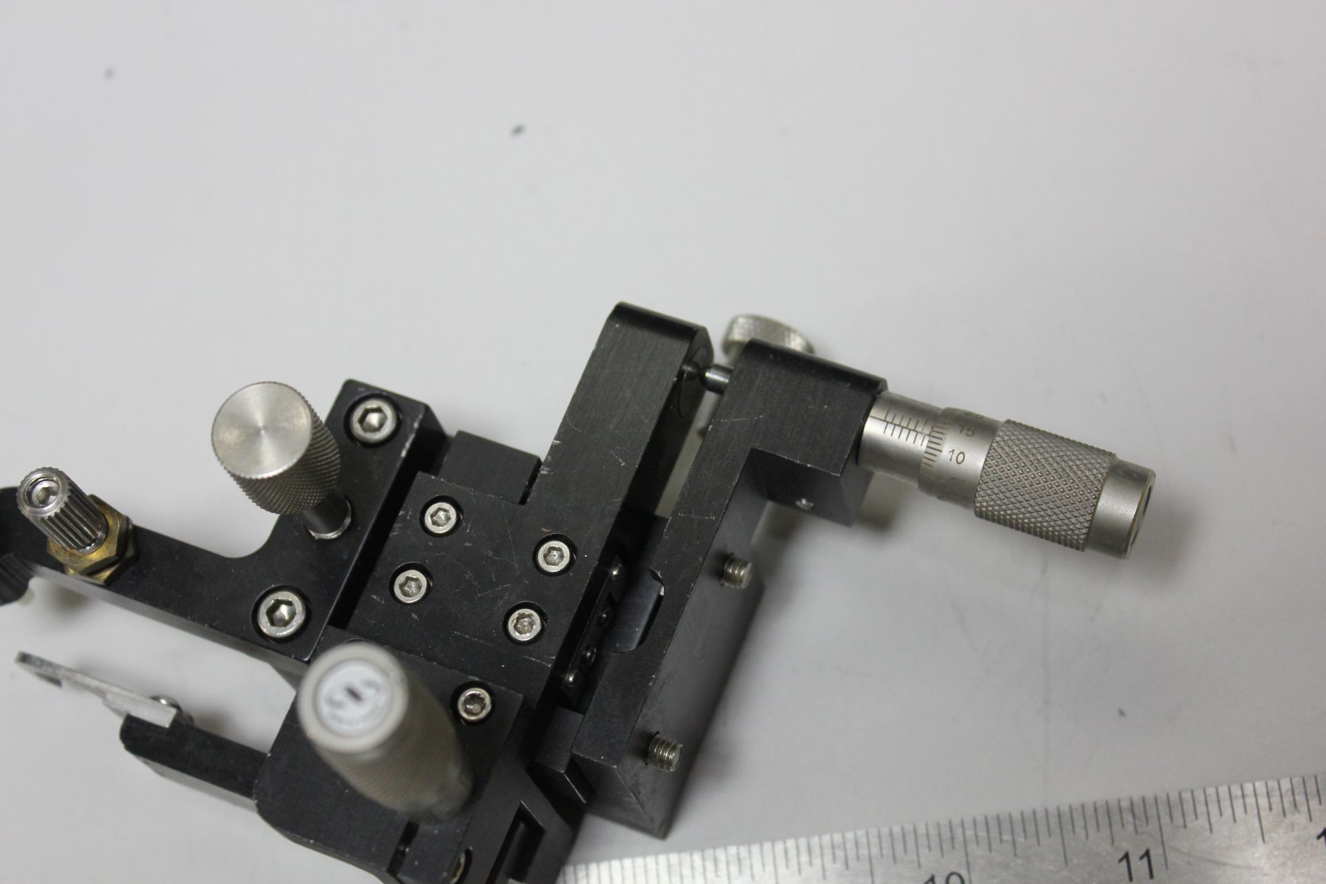 MULTI AXIS STAGE ASSEMBLY - Image 8 of 9