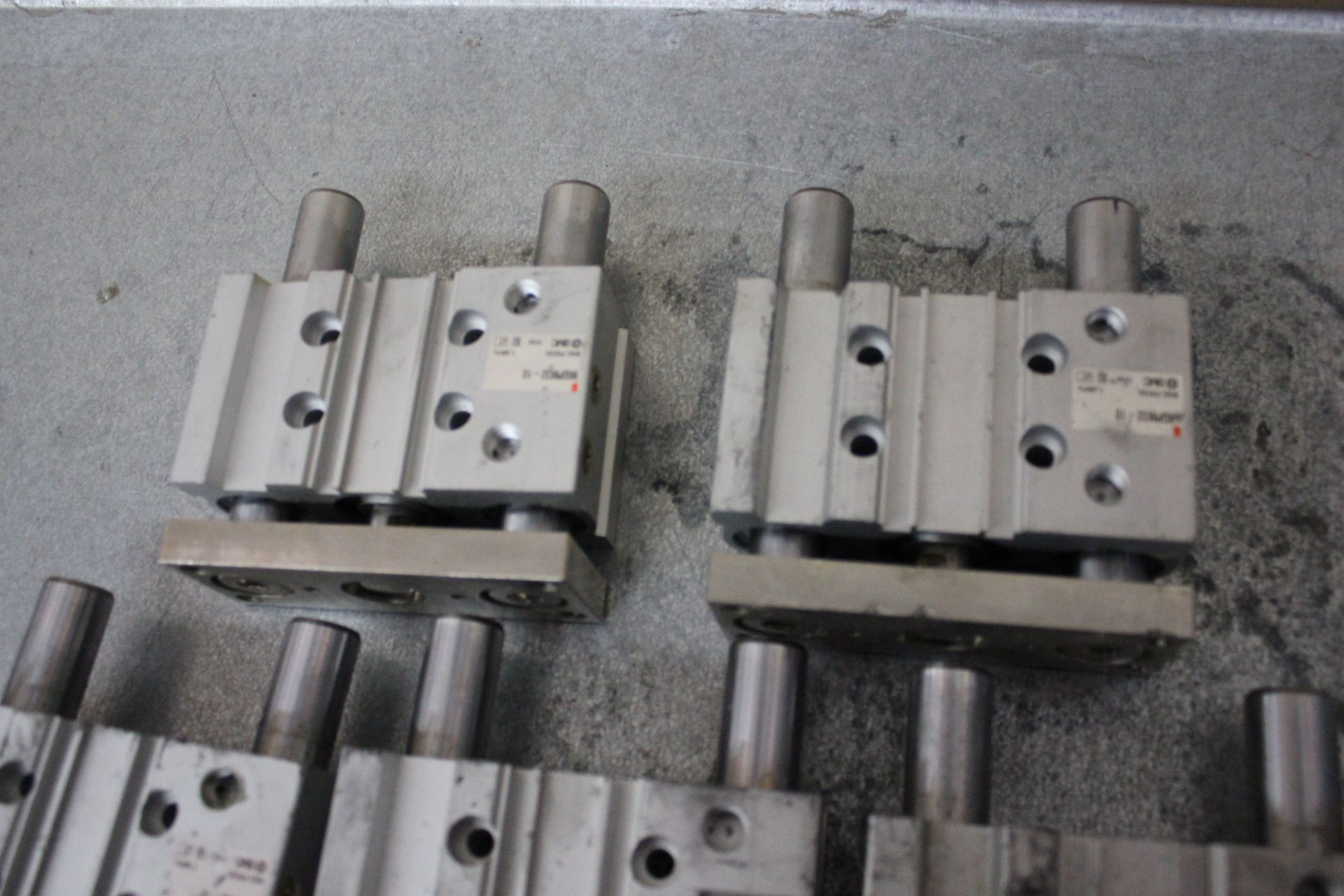 LOT OF SMC GUIDED PNEUMATIC CYLINDERS - Image 4 of 5