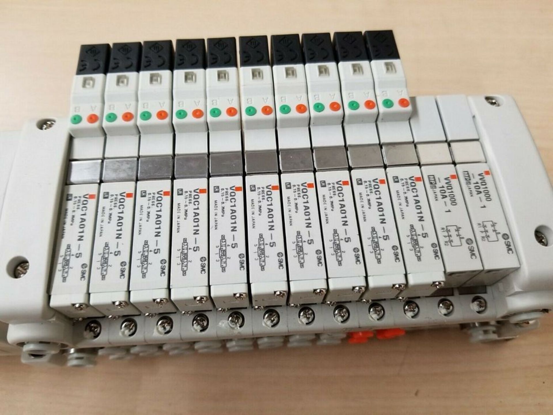 SMC EX250-SEN1 IE3 ETHERNET 12 SOLENOID VALVE MANIFOLD - Image 6 of 10