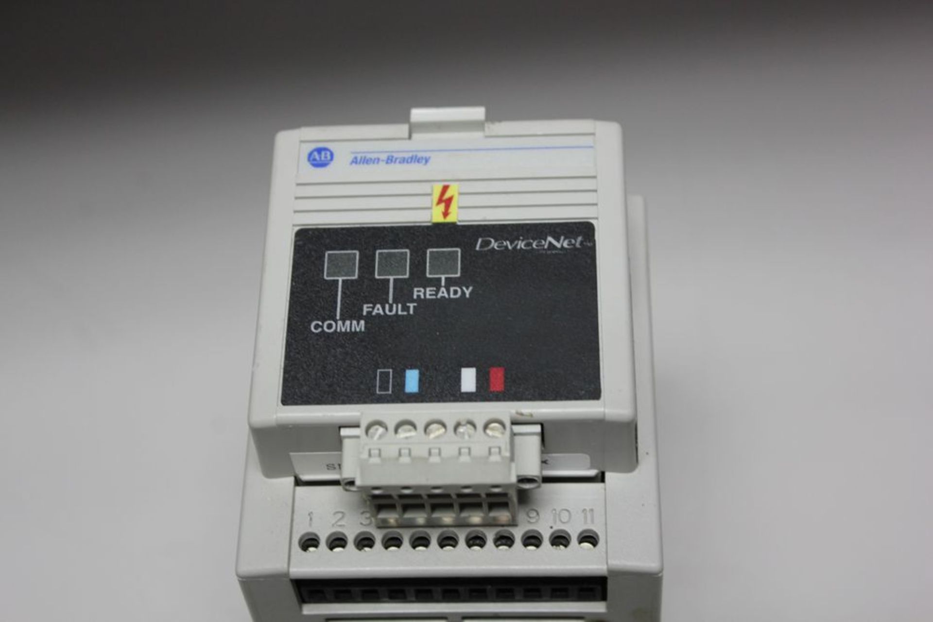 ALLEN BRADLEY 2HP VARIABLE SPEED DRIVE - Image 2 of 3