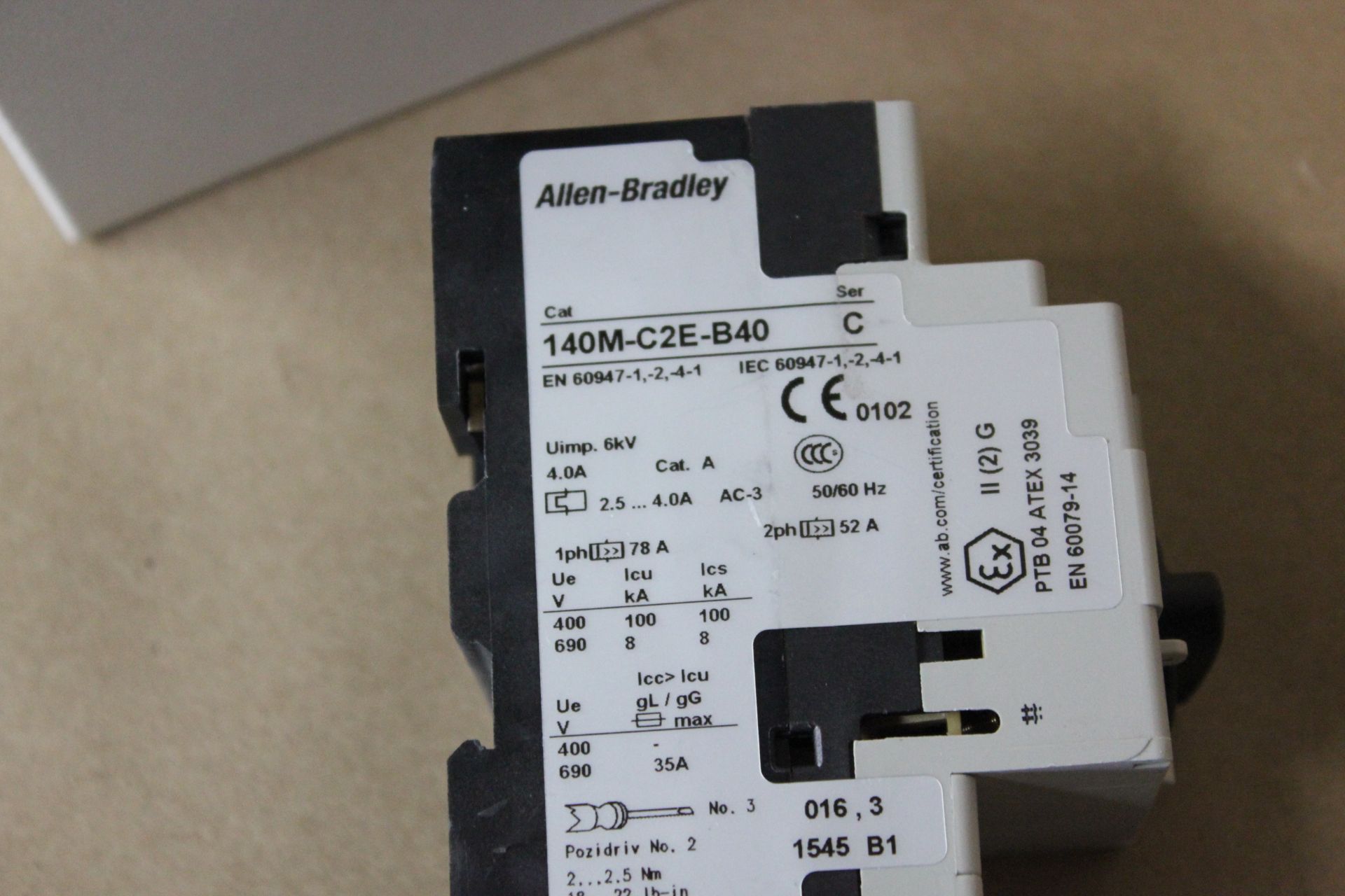 NEW ALLEN BRADLEY MOTOR PROTECTOR/CIRCUIT BREAKER - Image 3 of 3