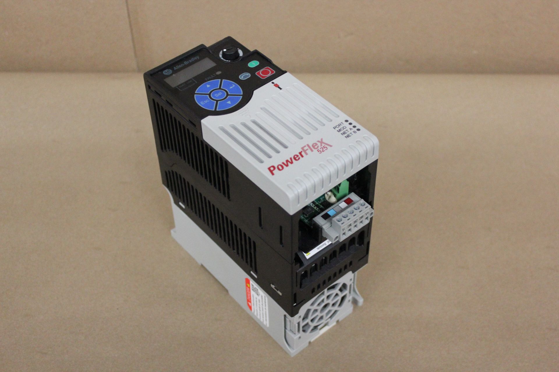 ALLEN BRADLEY POWERFLEX 525 .5HP AC DRIVE