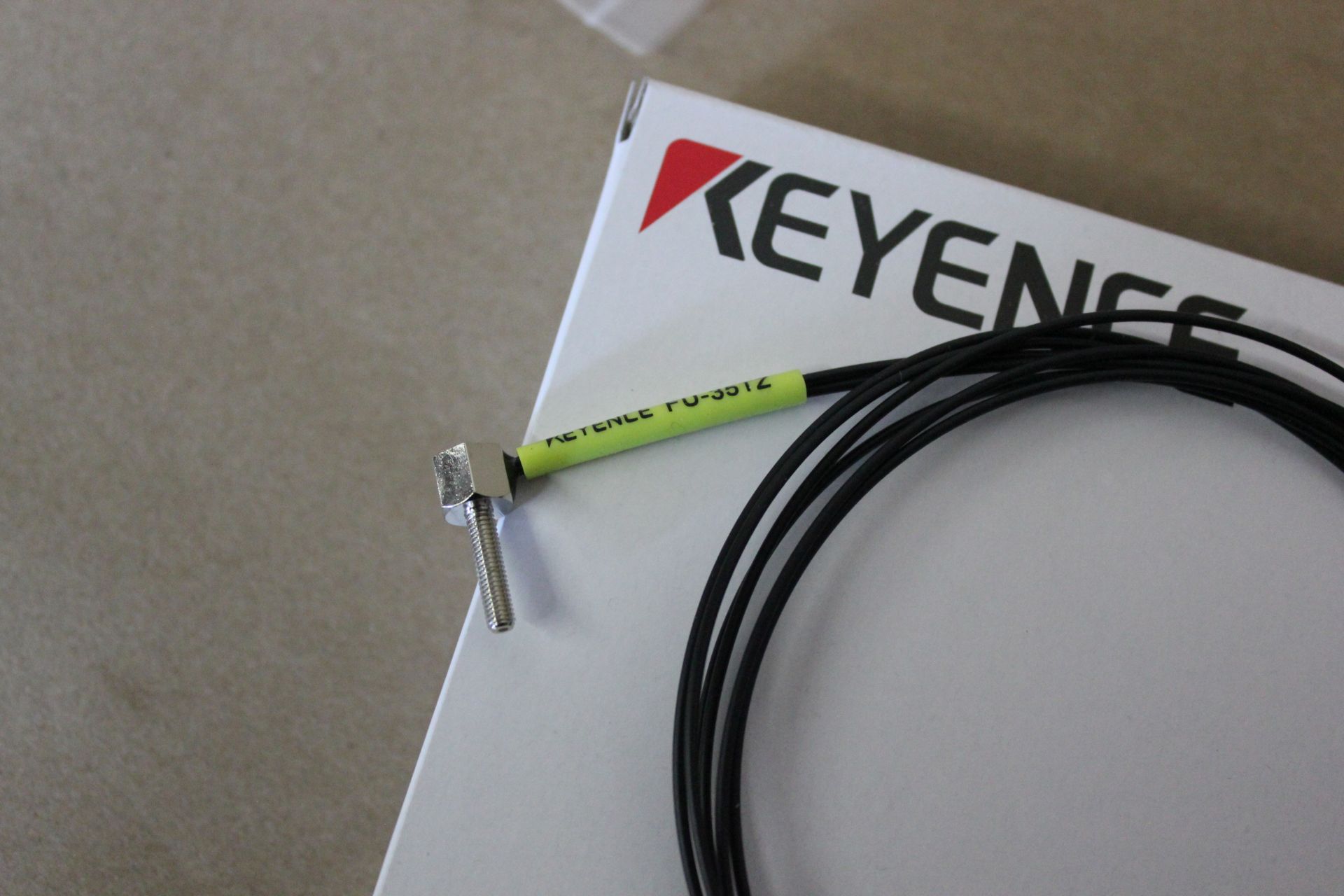 LOT OF NEW KEYENCE FIBER OPTIC PROXIMITY SENSORS - Image 3 of 3