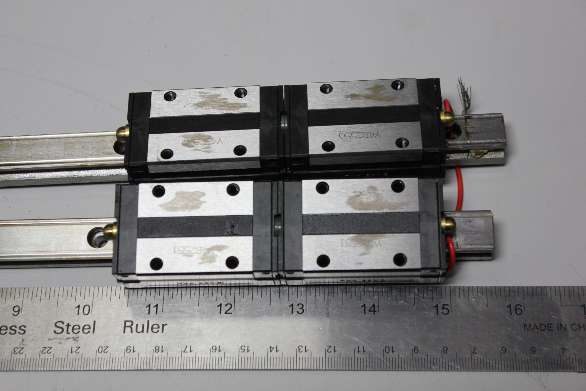 PAIR OF THK LINEAR RAILS WITH BEARING BLOCKS - Image 2 of 3