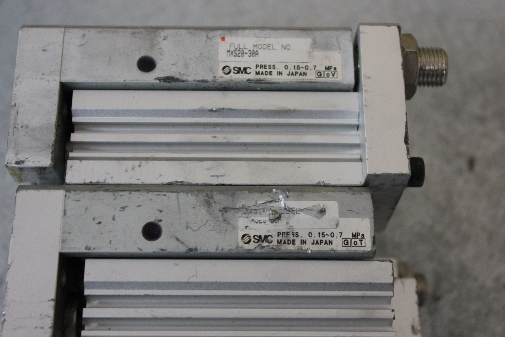 LOT OF SMC LINEAR SLIDE TABLE PNEUMATIC CYLINDERS - Image 6 of 7