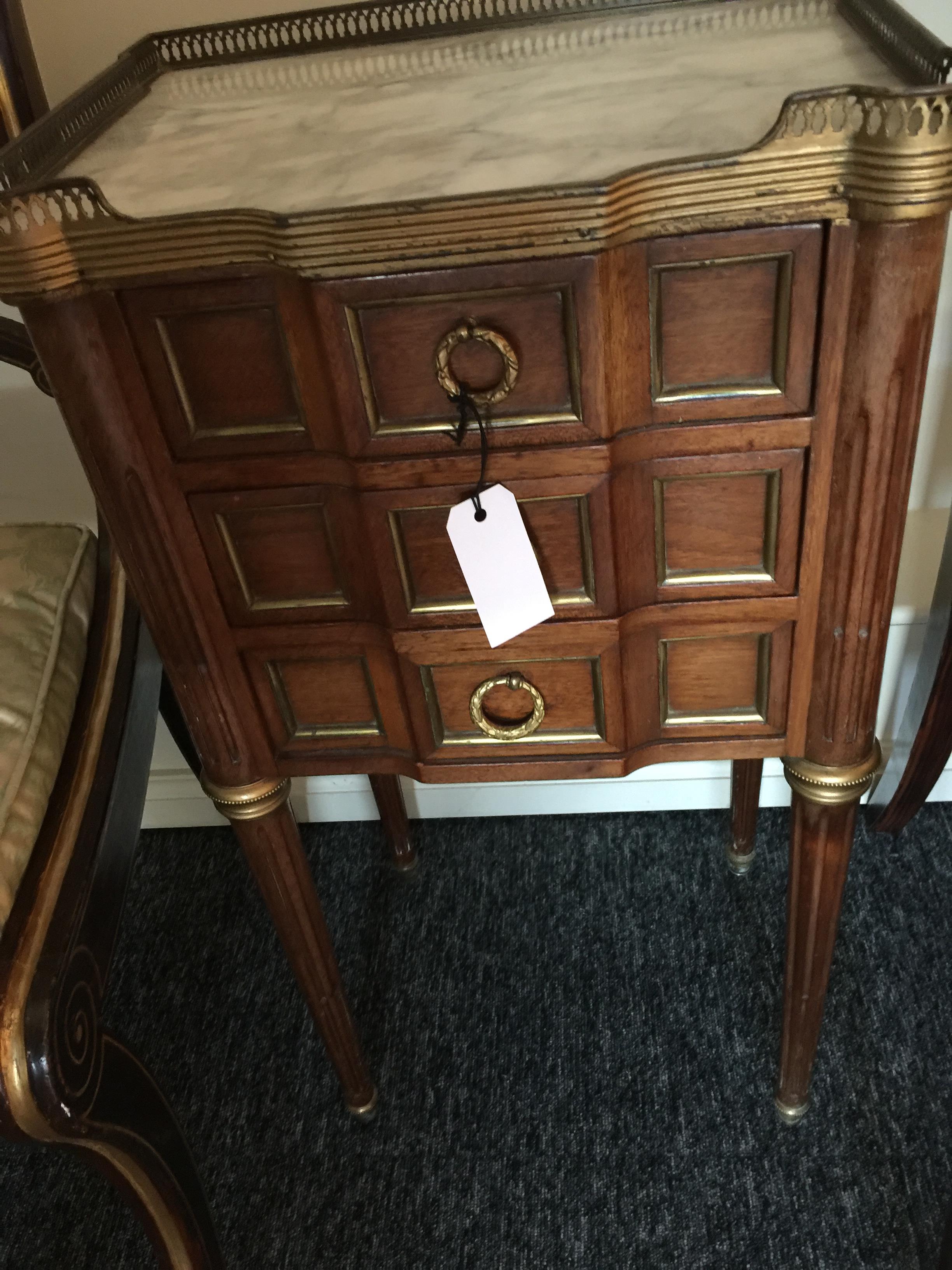 A pair of Louis XVI style mahogany and gilt metal mounted bedside commodes - Image 9 of 11