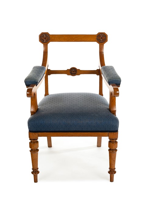 A set of twelve Victorian Gothic Revival carved oak dining chairs incl. a pair of open armchairs - Image 2 of 6