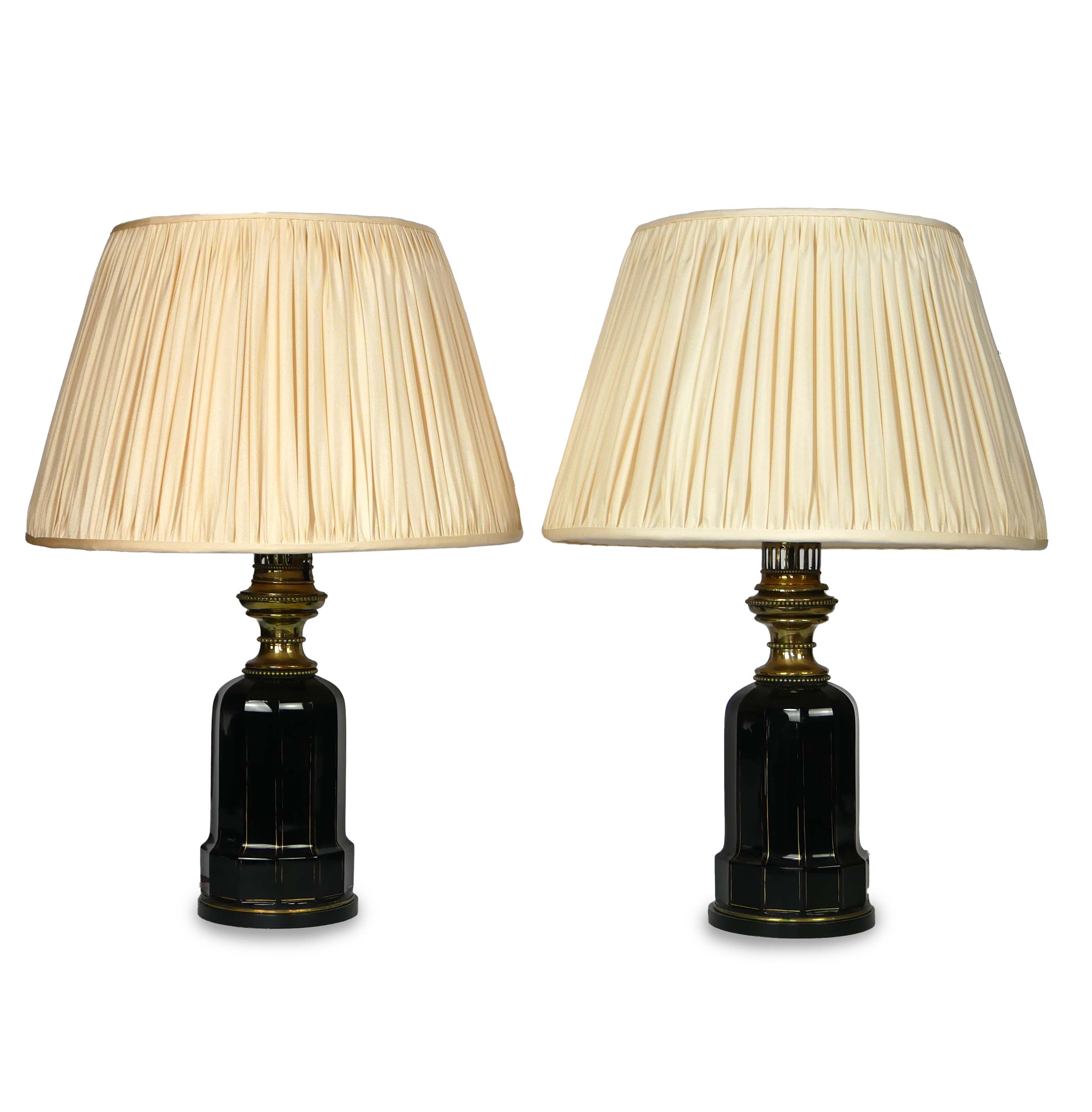 A pair of French black and gilt glass table lamps - Image 2 of 11