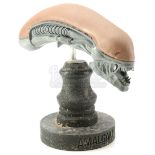 Lot #48 - AVP: ALIEN VS. PREDATOR (2004) - Xenomorph Head Maquette