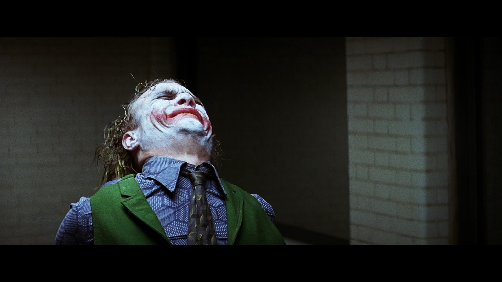 THE DARK KNIGHT (2008) - Joker's (Heath Ledger) Neck Tie - Image 12 of 13