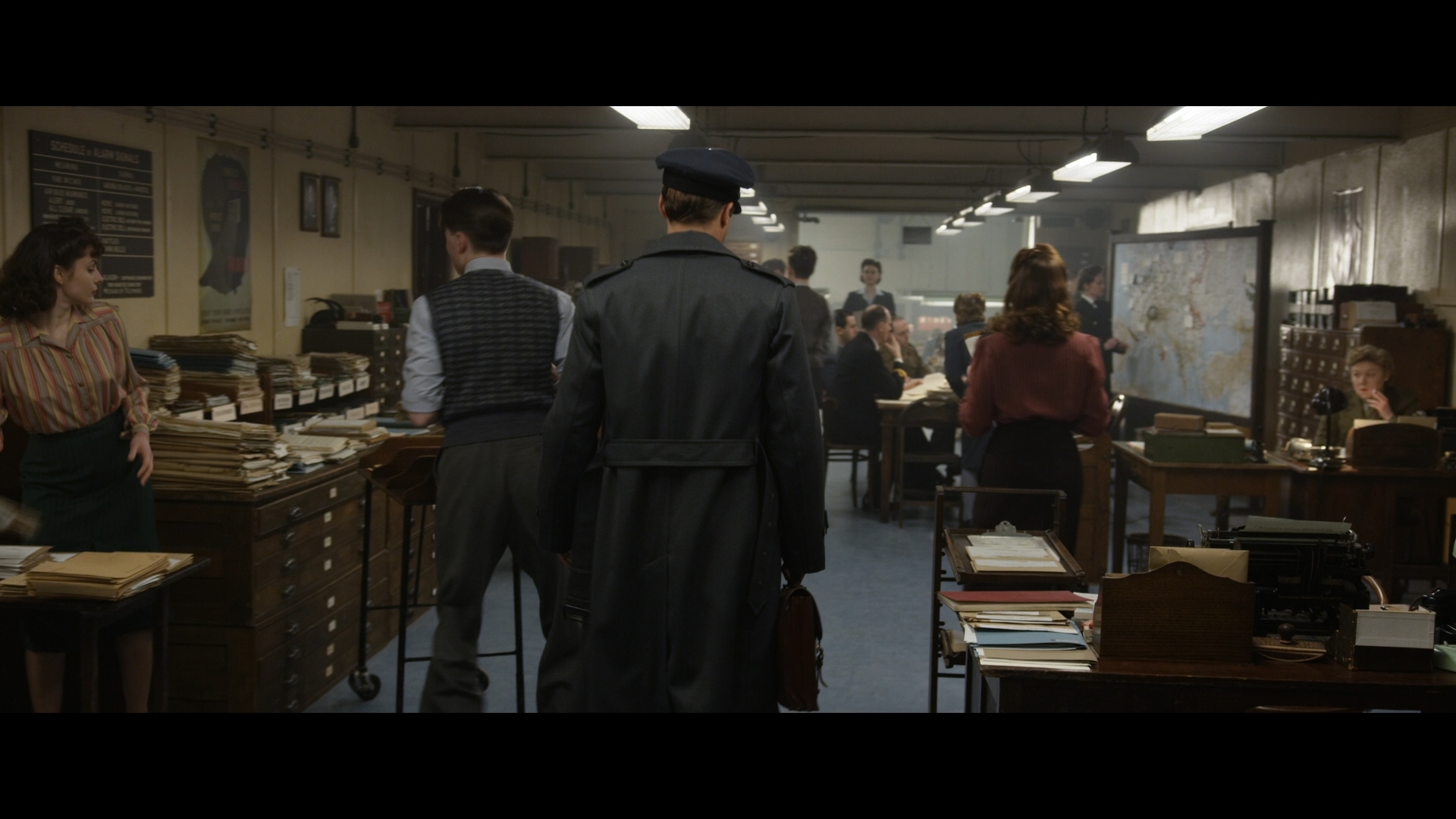 ALLIED (2016) - Max's (Brad Pitt) Military Overcoat - Image 11 of 17