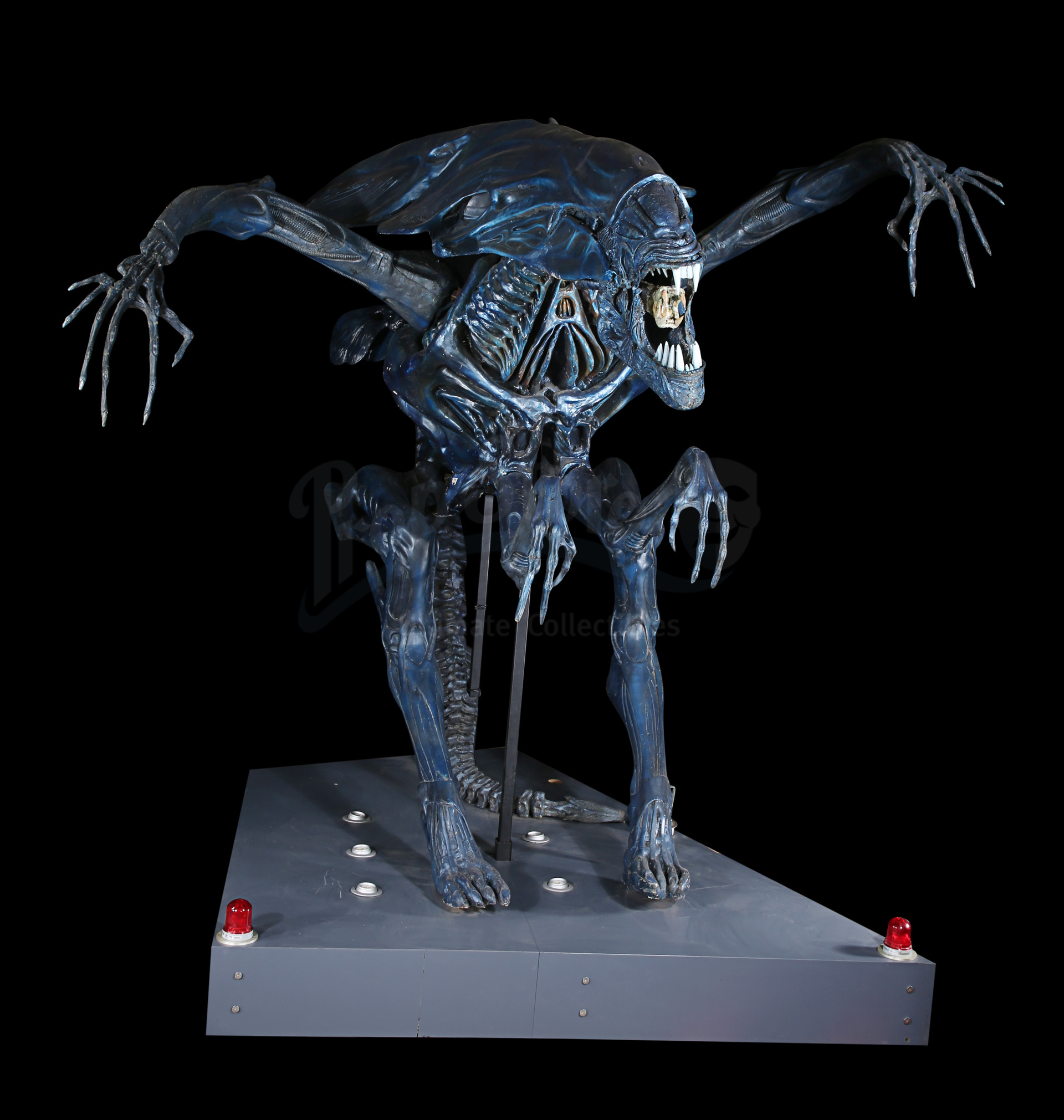 ALIENS (1986) - Full-size Promotional Alien Queen - Image 10 of 38