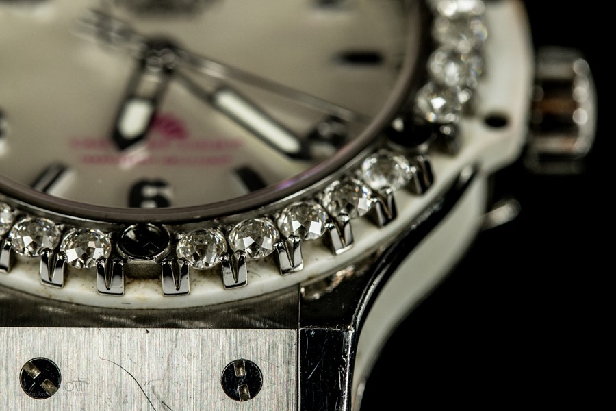 A Hublot Crown of Light ladies limited edition diamond wristwatch, serial number 866500, no 2/180, - Image 3 of 6