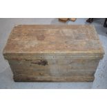 An antique pine blanket box. 52 by 100 by 49cm.