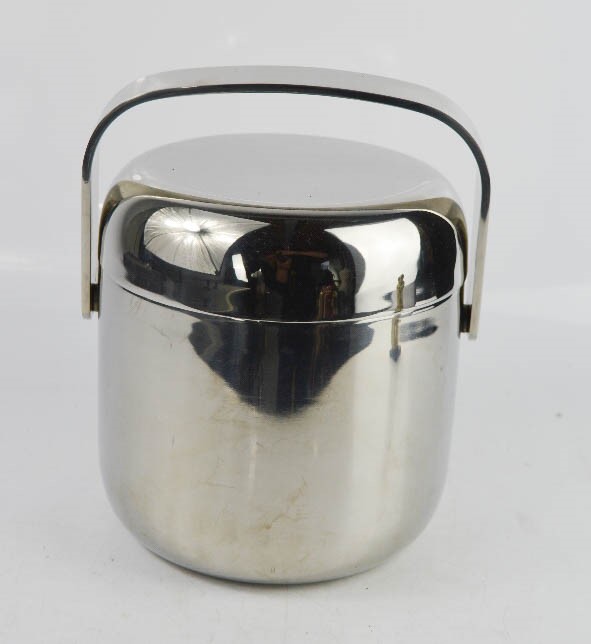Timo Sarpaneva for OPA Finland, polished stainless steel ice bucket with lid.