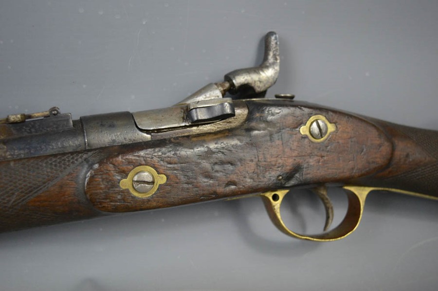 An Snider- Enfield three band breech-loading rifle,and ramrod. 1872 - Image 2 of 8