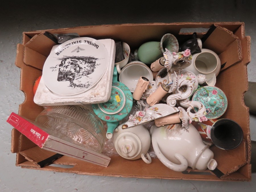 A box of Tea pots - Wall lights - Table mats and other items