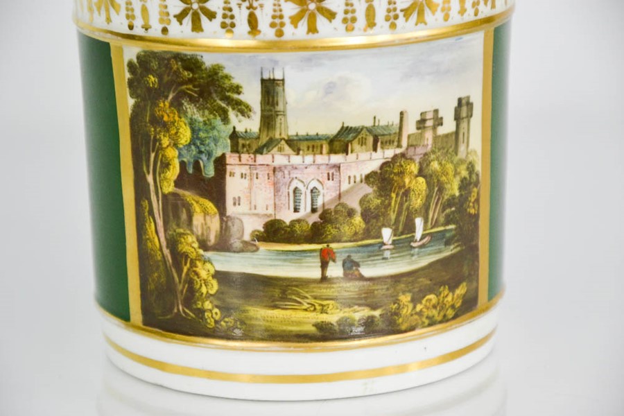 A 19th century Derby tankard, hand painted with a view of Warwick castle. 11.5cms - Image 3 of 4