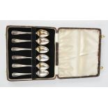 A set of silver tea spoons, Sheffield 1932, 1.59toz.