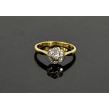 An 18ct yellow gold, platinum and diamond daisy ring, size M½, 2.6g.