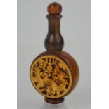 Vintage Chinese deer horn and boxwood inset hand-carved snuff bottle - 8cms