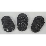 Three Chinese natural jade hand-carved zodiac pendants - 4cm