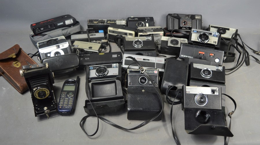 A quantity of vintage cameras to include Minolta , Kodak , Agfa and others