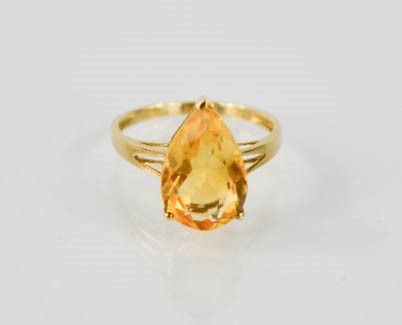 A 9ct yellow gold pear shape citrine approximately 4cts, size P, 2.3g. - Image 2 of 4