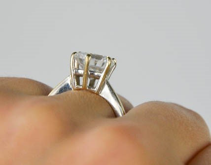 A solitaire ring stamped 750 and maker JN to the shank, Paste stone / crystal, size O/P, - Image 3 of 4