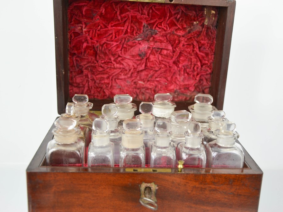 A Georgian Apothecary box in mahogany with secret drawer, the fitted interior containing twenty - Image 5 of 7