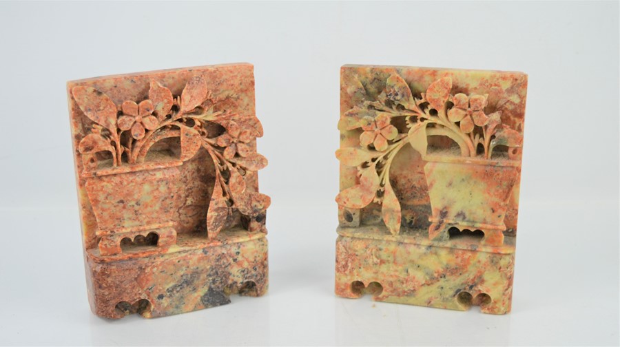 Two Chinese soapstone carvings