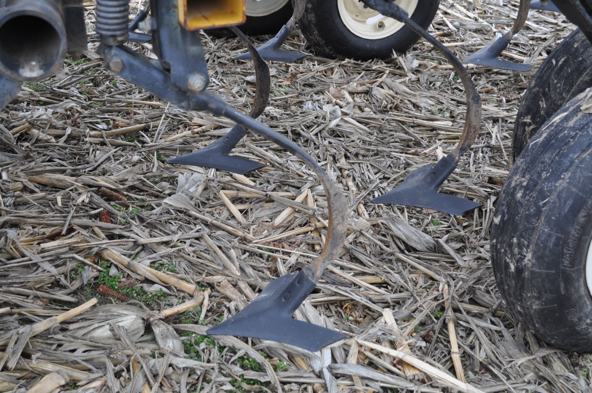 17’ Landoll Finisholl 850 mulch finisher, front blades, 9” sweeps, 3 bar drag, hyd fold - Image 6 of 18