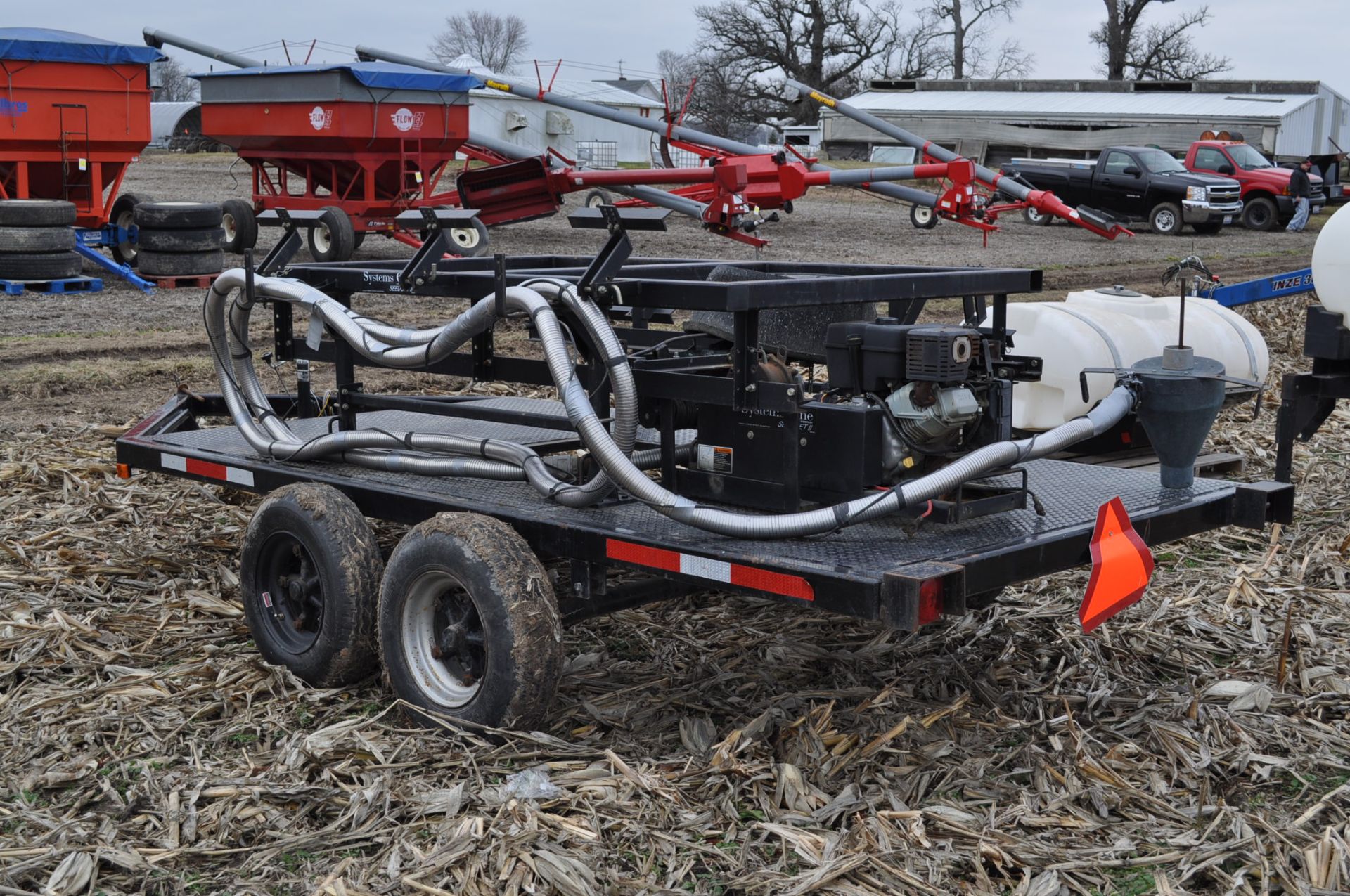 Yetter Seed Jet II air transfer seed tender, holds 2 pro boxes, Briggs & Stratton gas engine, on - Image 2 of 9