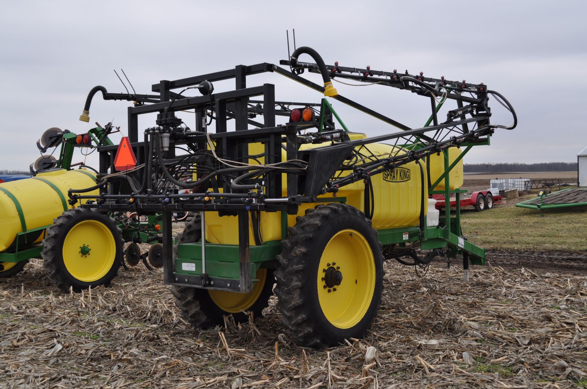 60’ Spray King 1090 sprayer, 1000 gal poly tank, 100 gal rinse tank, foam marker, inductor, hyd - Image 3 of 21