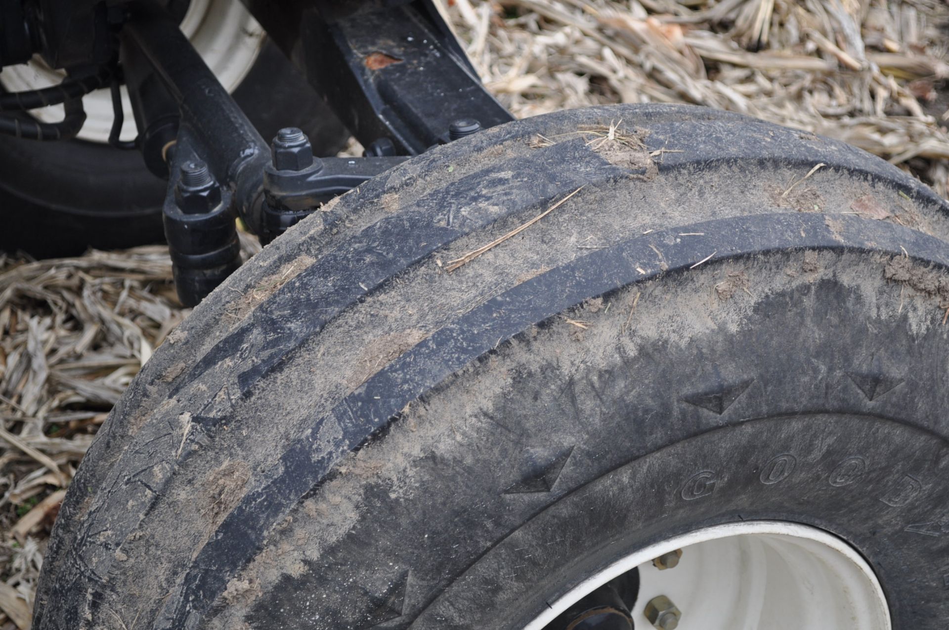 New Holland T6030 tractor, CHA, 16.9 R 38 tires, 11.00-16 front, 6 front wts, 3 hyd remotes, 3 pt, - Image 8 of 21