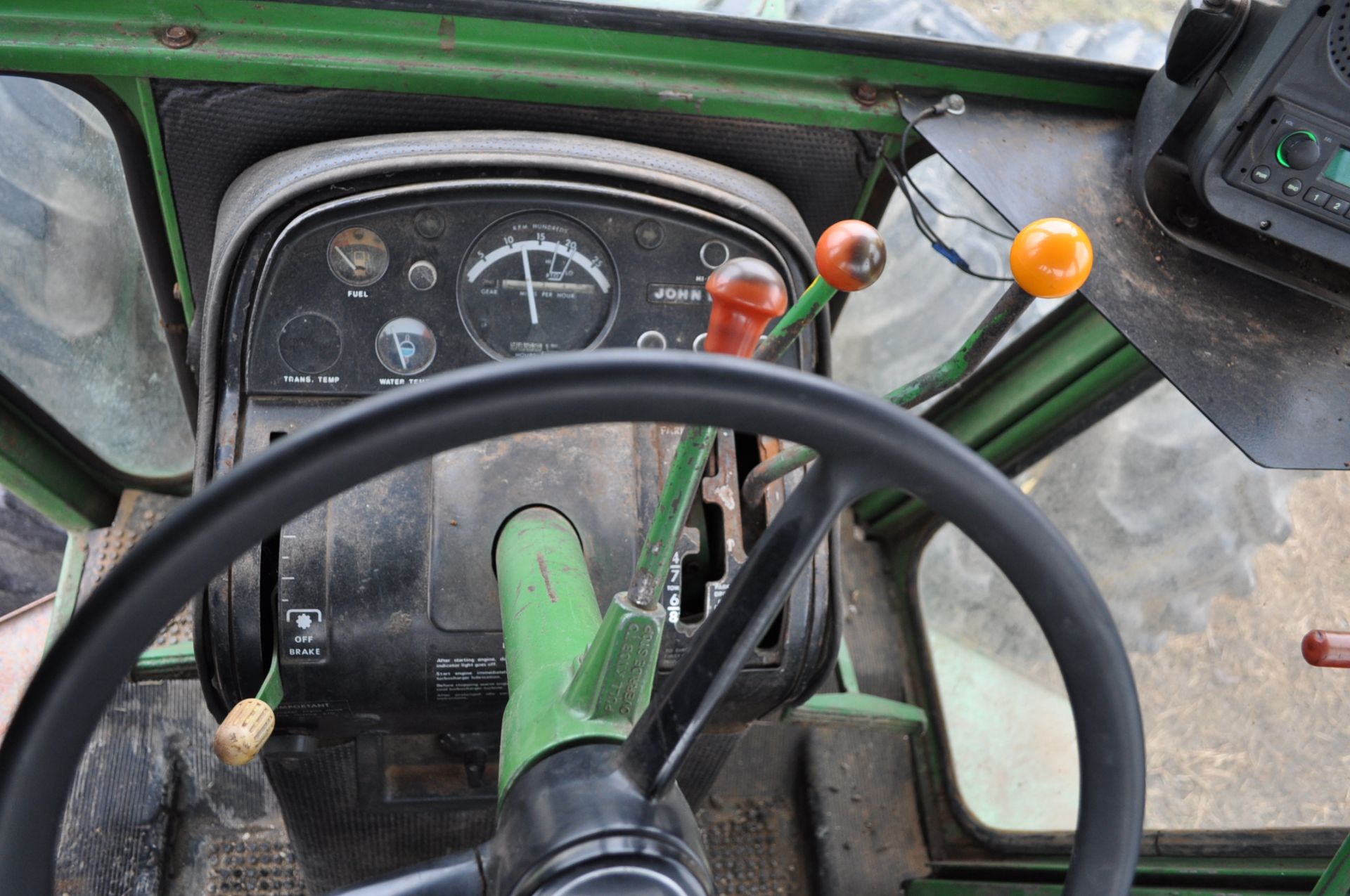 John Deere 7520 tractor, 4WD, diesel, 18.4-34 duals, original fenders, CHA, cab interior kit, 3 - Image 19 of 24