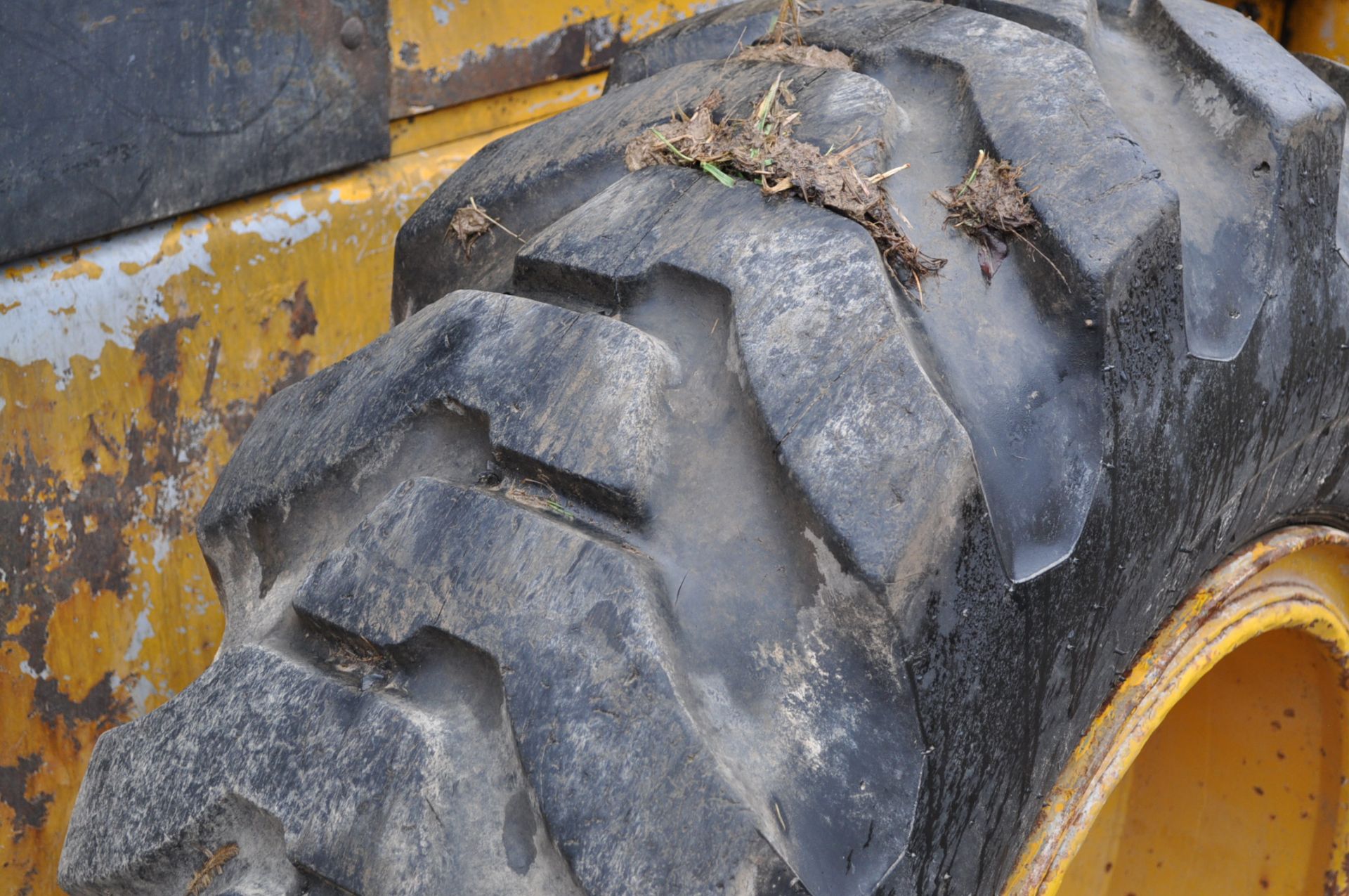 John Deere 544 Payloader, 17.5-25 tires, shows 1074 hrs, SN 0767621 - Image 8 of 16