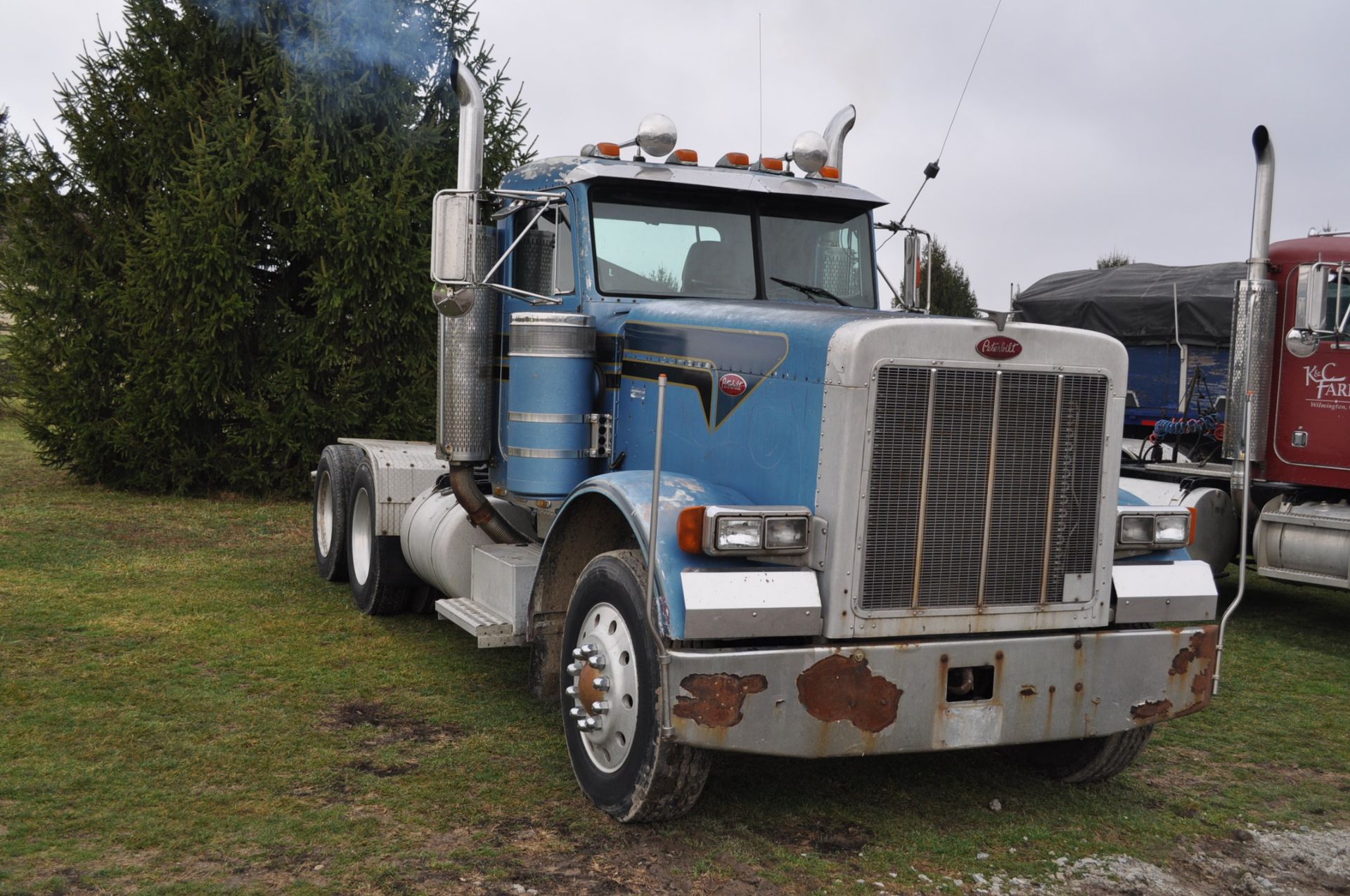 1988 Peterbilt 379 semi, ext hood, 444 Cummins, 15-speed, Peterbilt Air Leaf, single line wet kit, - Image 2 of 22