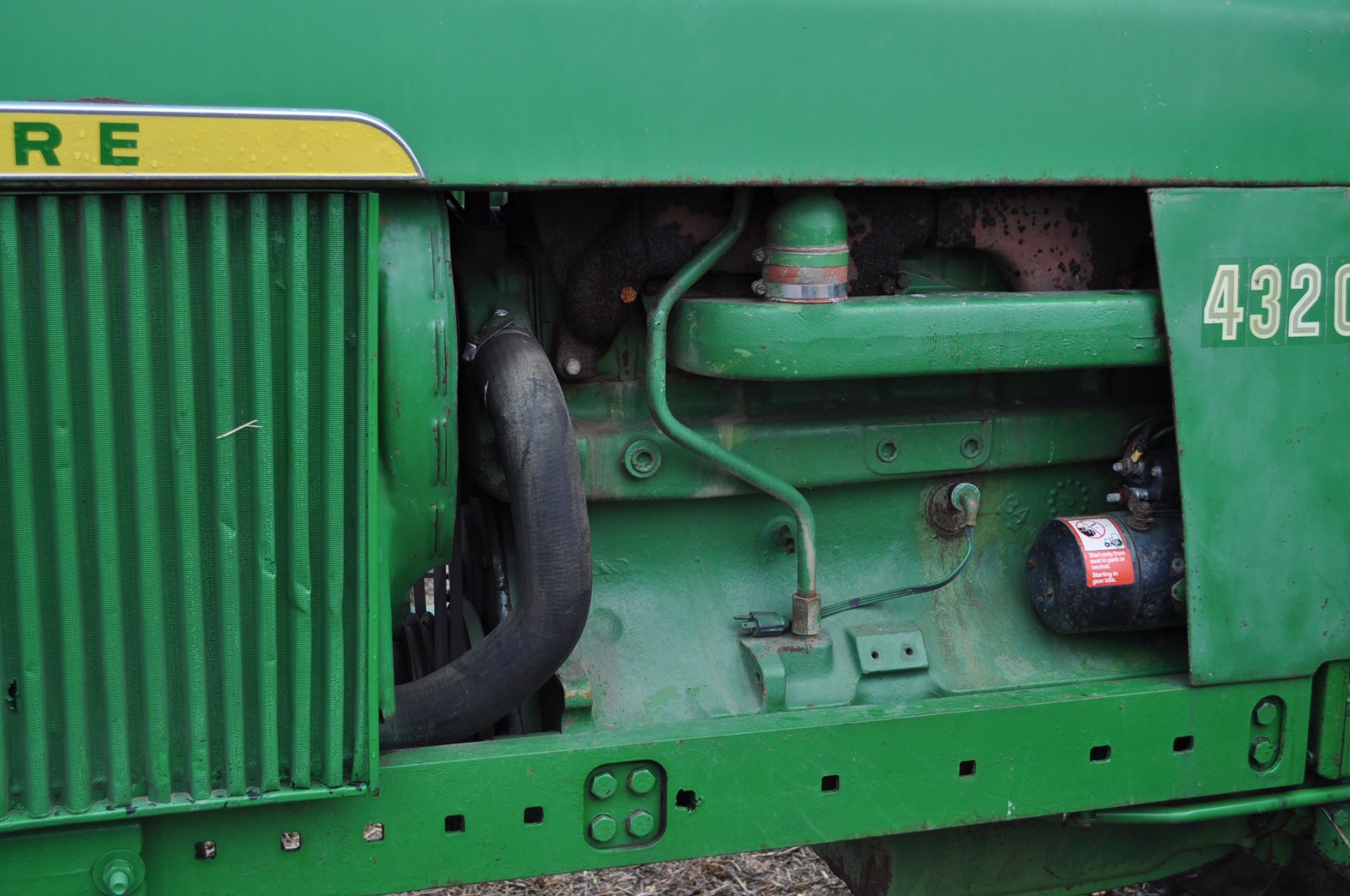 John Deere 4320 tractor, diesel, 18.4-38 duals, 10.00-16 wide front, Syncro, 2 hyd remotes, 540/1000 - Image 12 of 20