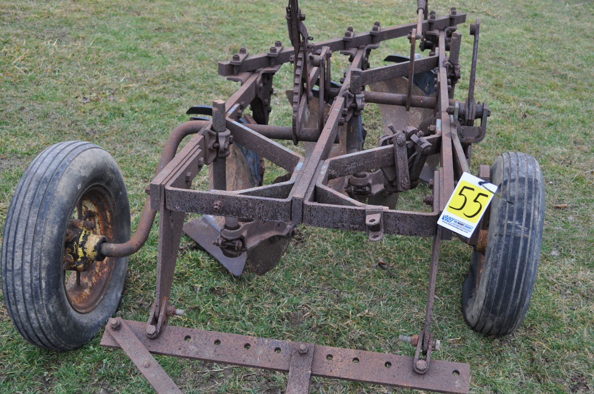 John Deere 3-btm x 16” plow, pull-type - Image 6 of 7