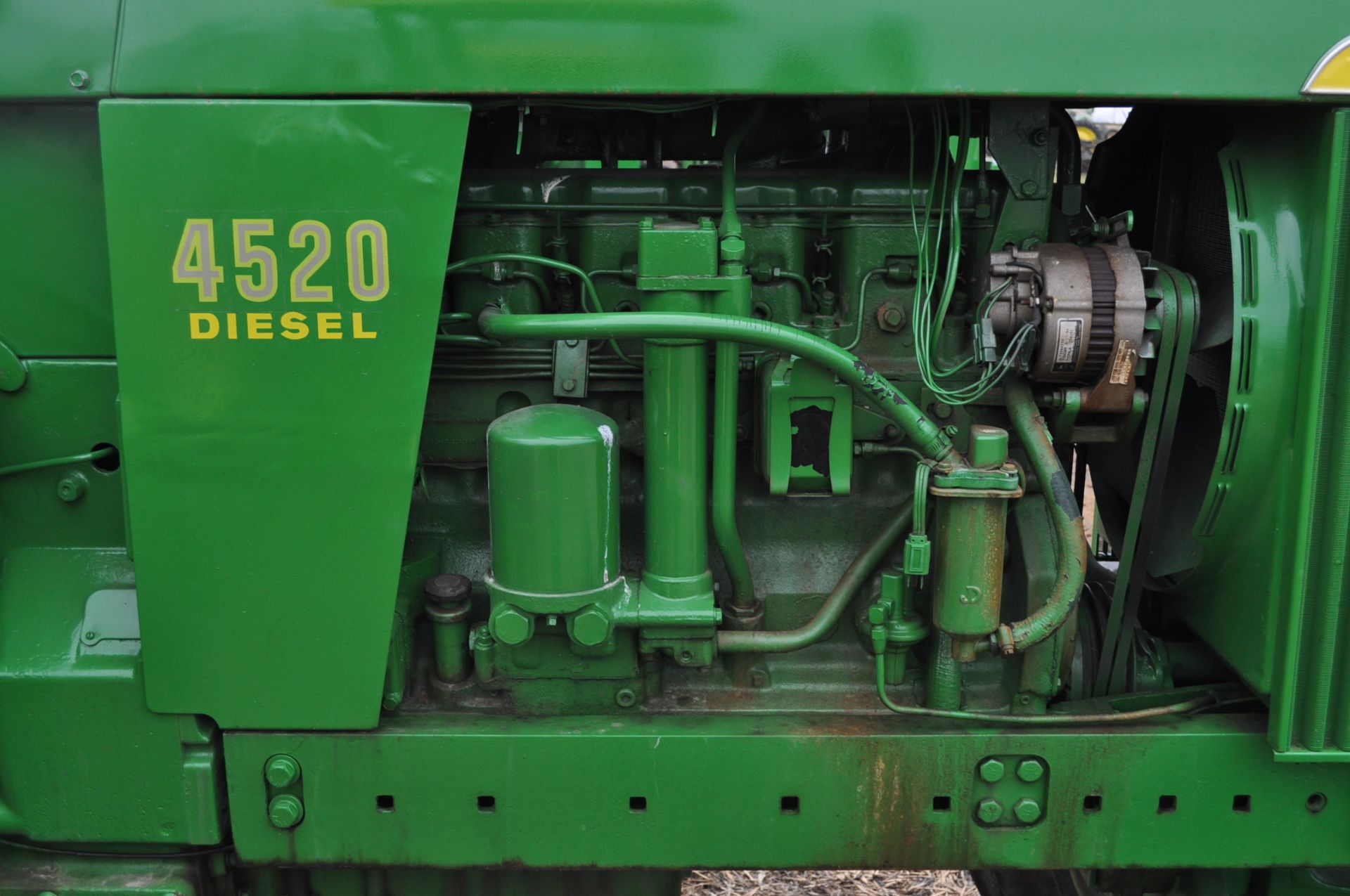 John Deere 4520 tractor, diesel, 18.4-38 rice & cane axle duals, 11.00-16 wide front, ROPS w/ - Image 9 of 17