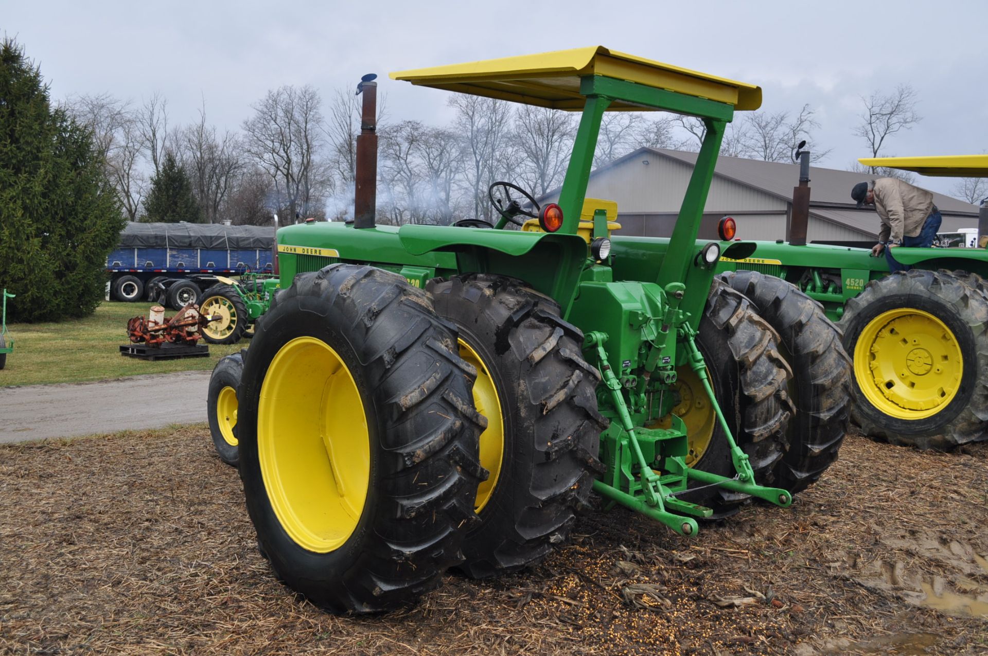 John Deere 4520 tractor, ***4520 frame with 4620 engine**** diesel, 18.4-38 new inside rear - Image 2 of 17